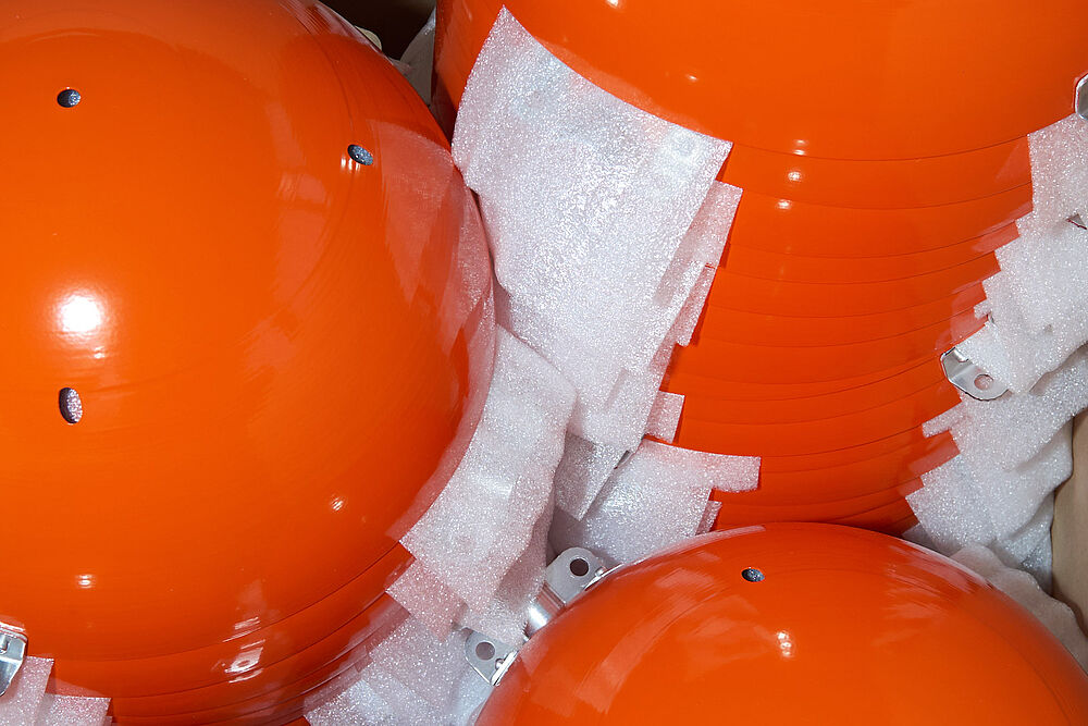 Flugwarnkugeln fertig für den Versand